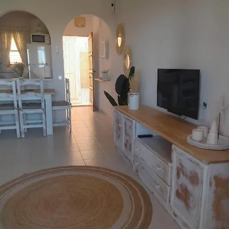 Piso De Lujo Con Piscina Διαμέρισμα