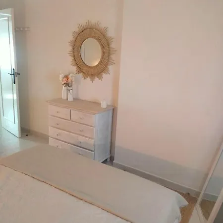 Piso De Lujo Con Piscina Διαμέρισμα *